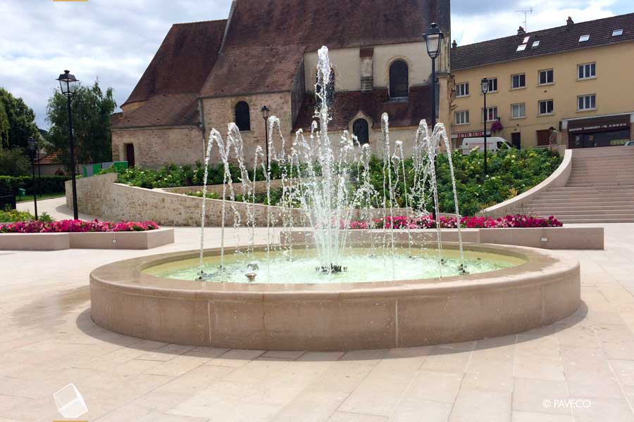Place de l'église à Chambourcy