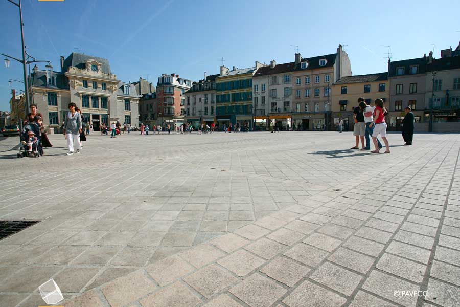Place du Marché à Saint-Germain-en-Laye