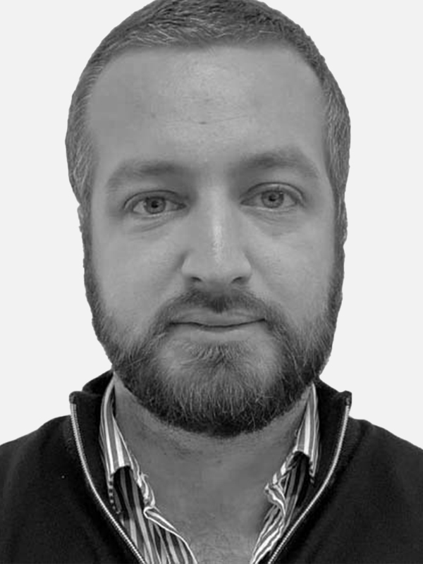 FRANCOIS XAVIER REBOUL  Directeur d'Exploitation  Téléphone: 01.39.70.43.01 Email: fxreboul@paveco.eu