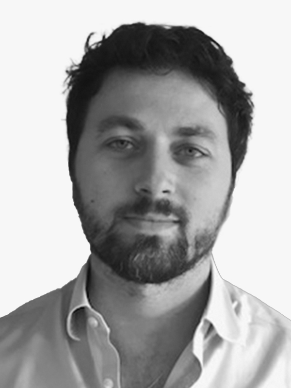 ROMAIN VANPEVENAGEPrésidentTéléphone: 01.39.70.43.01  Email: rvanpevenage@paveco.eu